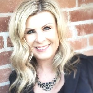 Meet your Posher, Leslie